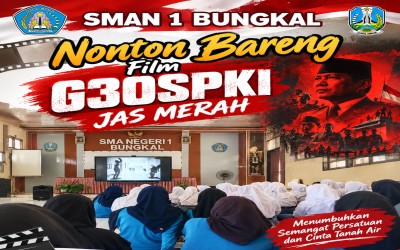 Nobar Film G30S/PKI di SMAN 1 Bungkal: Ketika Sejarah Hadir di Layar dan Berlanjut Menjadi Tugas Literasi